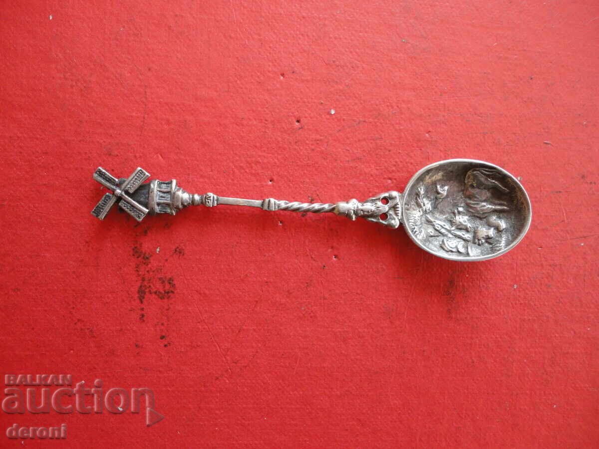 Υπέροχο ασημένιο κουτάλι 2 - 5 Υπέροχο ασημένιο κουτάλι 2 - 5