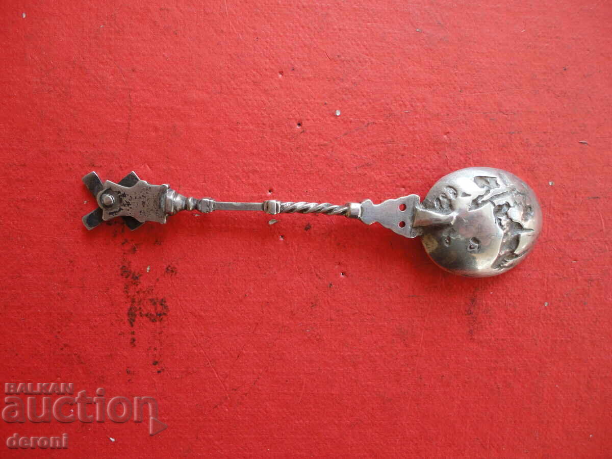 Υπέροχο ασημένιο κουτάλι 2 - 6 Υπέροχο ασημένιο κουτάλι 2 - 6