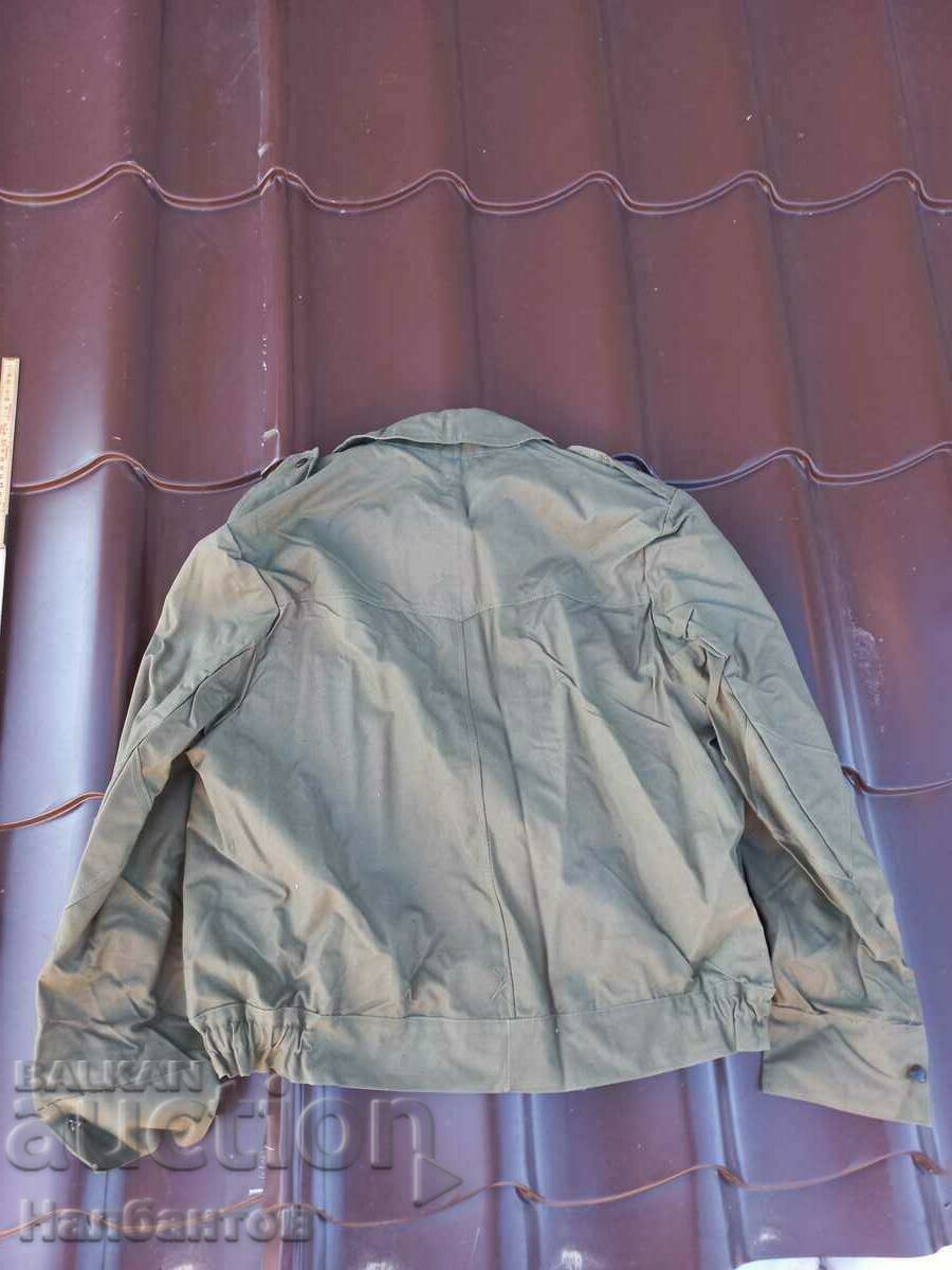 JACHETA MILITARĂ cu preț 20.00 BGN | € 10.23 JACHETA MILITARĂ cu preț 20.00 BGN | € 10.23