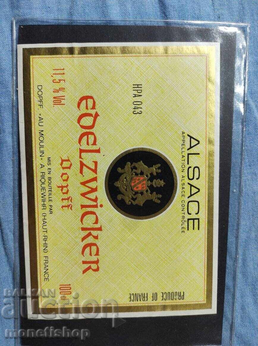 We offer a large collection of wine labels. - 5 We offer a large collection of wine labels. - 5