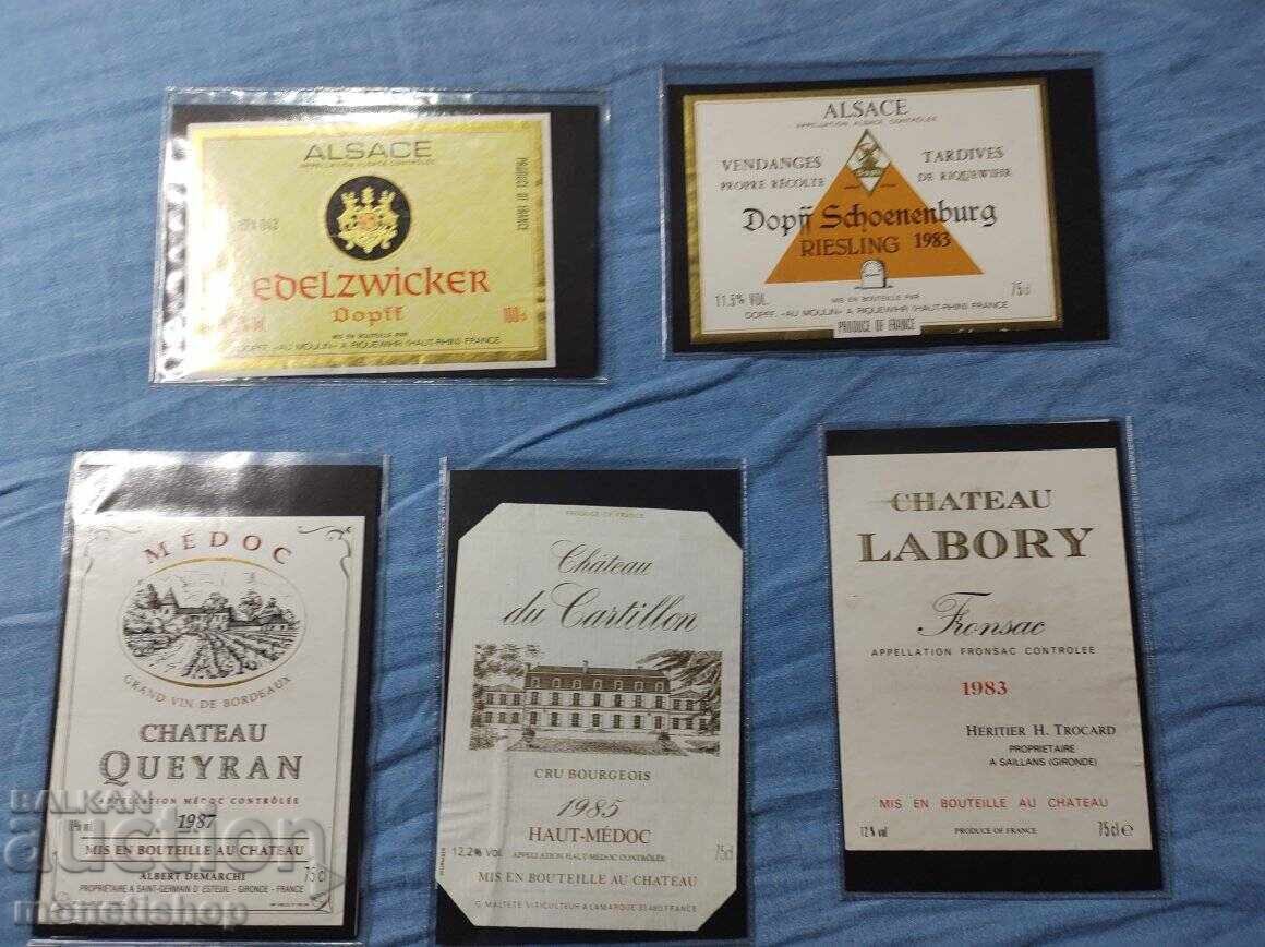 We offer a large collection of wine labels. We offer a large collection of wine labels.