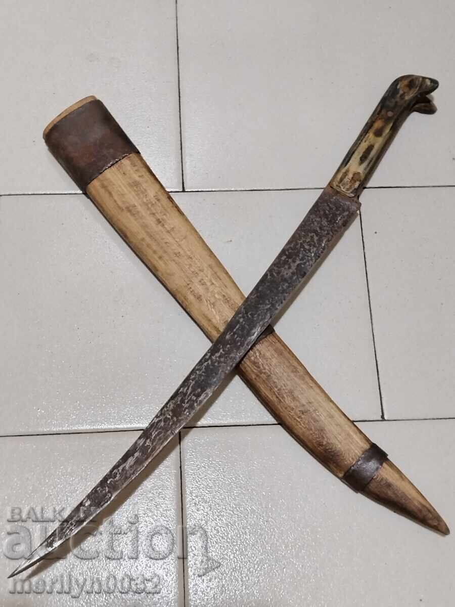 Кован овчарски нож каракулак чирени от рог дамасково острие