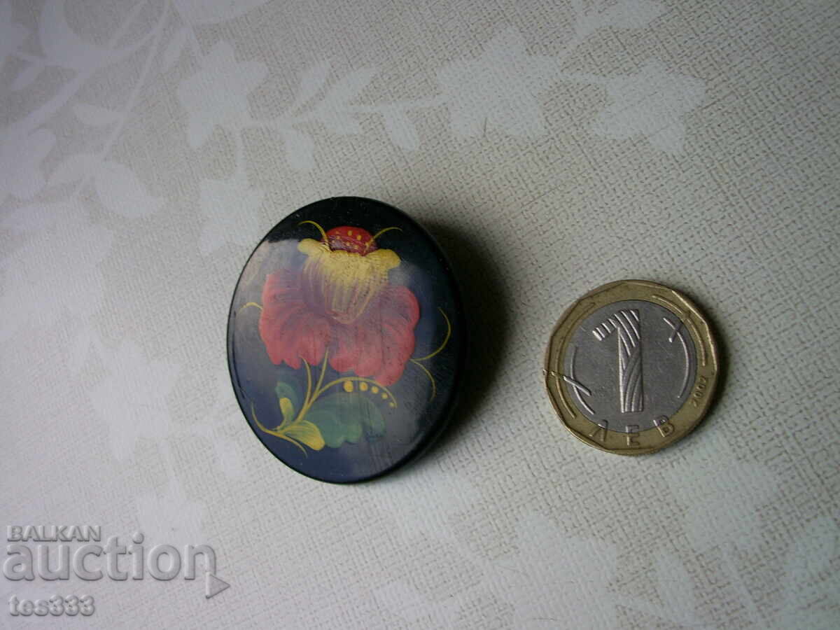 Broșă cu insignă pictată manual URSS cu preț € 1.02 | 1.99 BGN Broșă cu insignă pictată manual URSS cu preț € 1.02 | 1.99 BGN