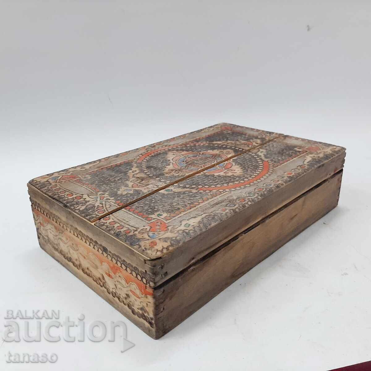 Delivery of Old wooden pyrographed box (16.4)