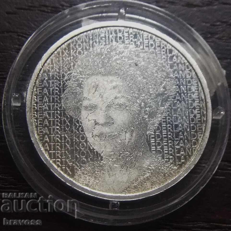 Ολλανδία - 5 ευρώ 2006 με τιμή 29.99 BGN | € 15.33 Ολλανδία - 5 ευρώ 2006 με τιμή 29.99 BGN | € 15.33