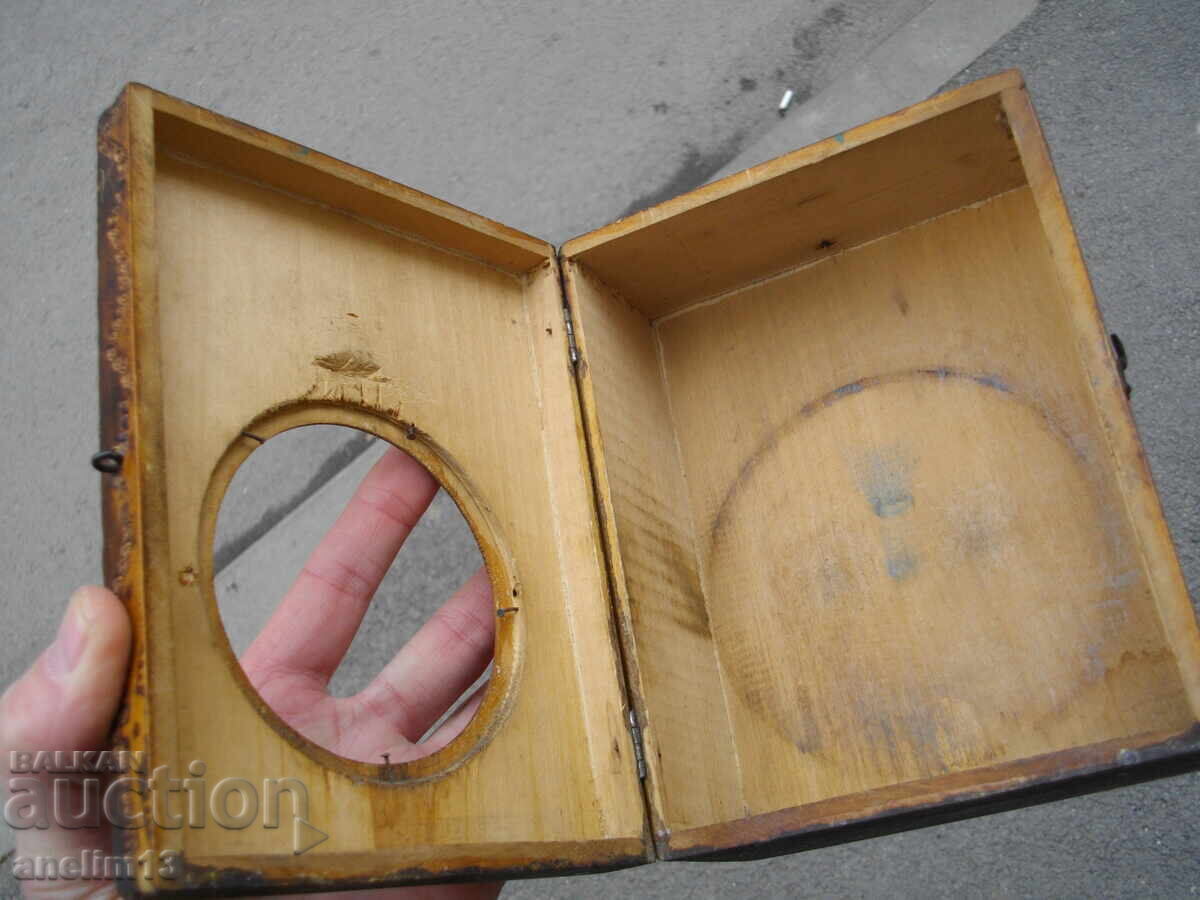 ΠΑΛΙΟ ΞΥΛΙΝΟ ΚΟΥΤΙ ΡΟΛΟΙ - 5 ΠΑΛΙΟ ΞΥΛΙΝΟ ΚΟΥΤΙ ΡΟΛΟΙ - 5