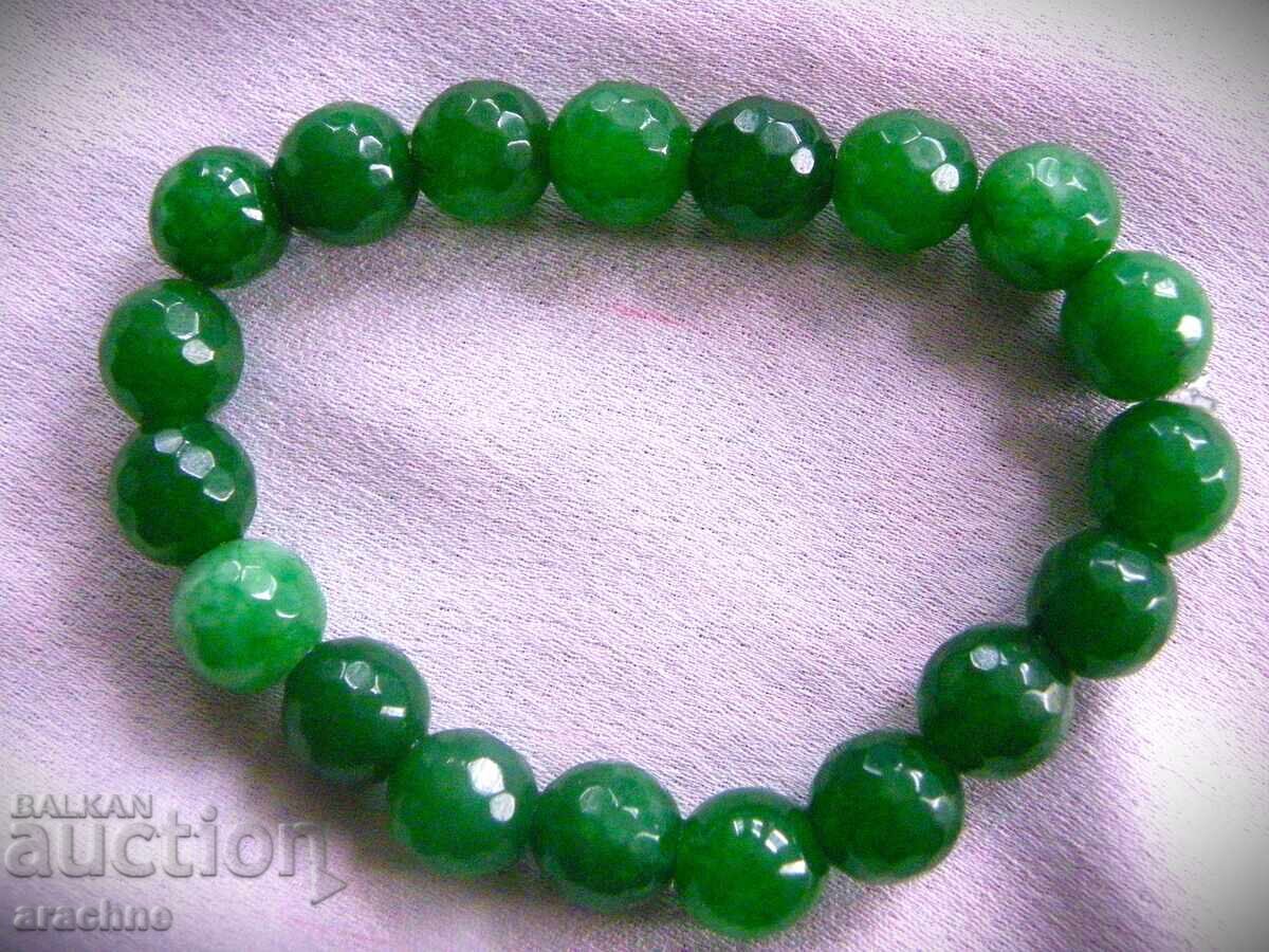 Livrarea Mărgele de smarald, Zambia, în formă de brățară Livrarea Mărgele de smarald, Zambia, în formă de brățară