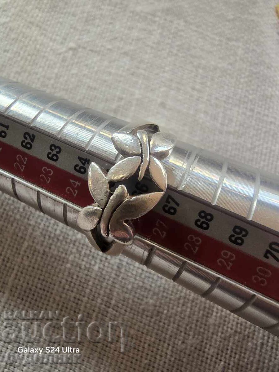 Доставка на Сребърен пръстен 925 Проба. 21мм. Доставка на Сребърен пръстен 925 Проба. 21мм.