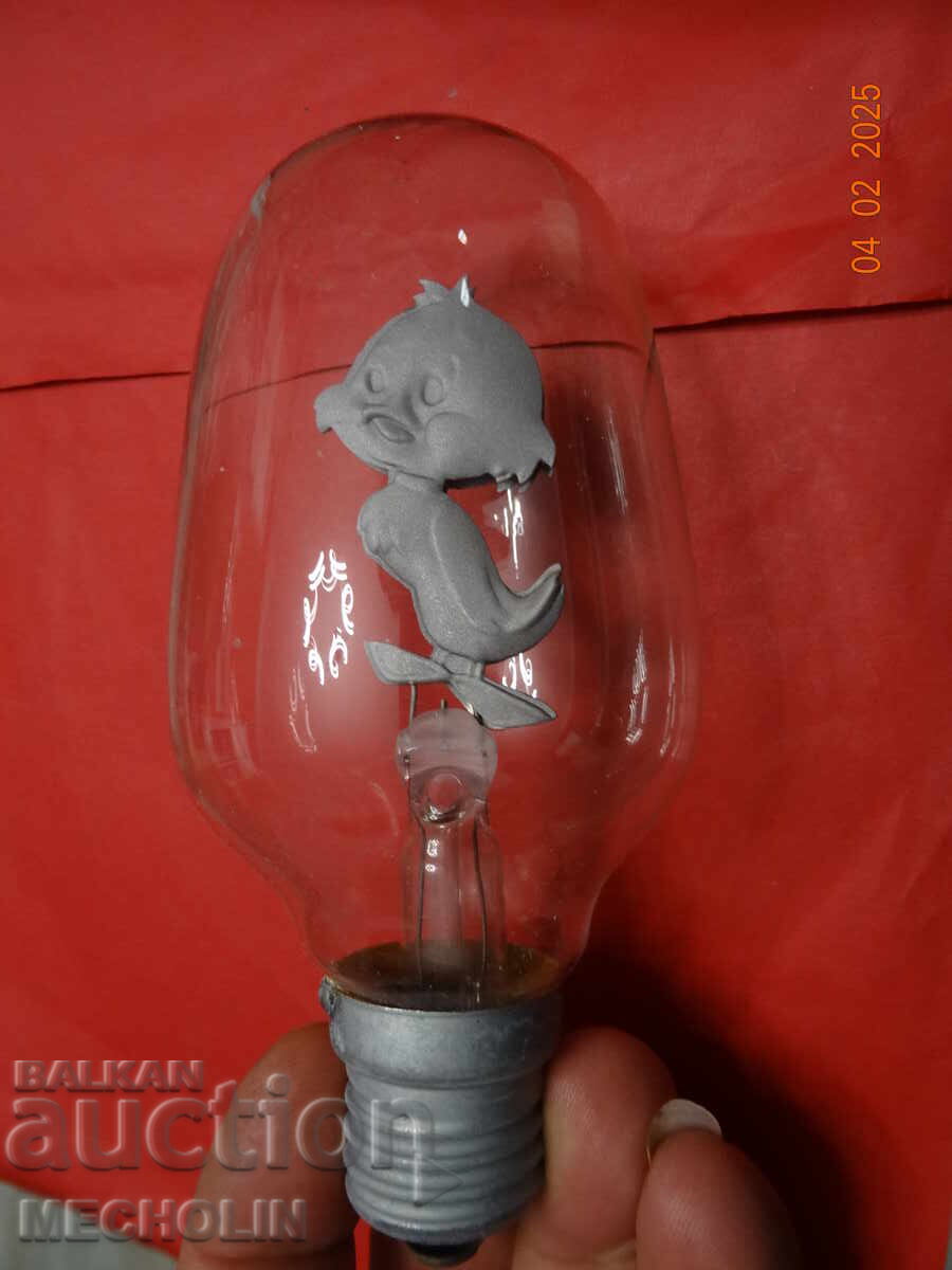 СТАРА РЕТРО  ГОЛЯМА ЛАМПА СЪС СВЕТЕЩО ПАТЕ с цена 33.00 лв. | € 16.87