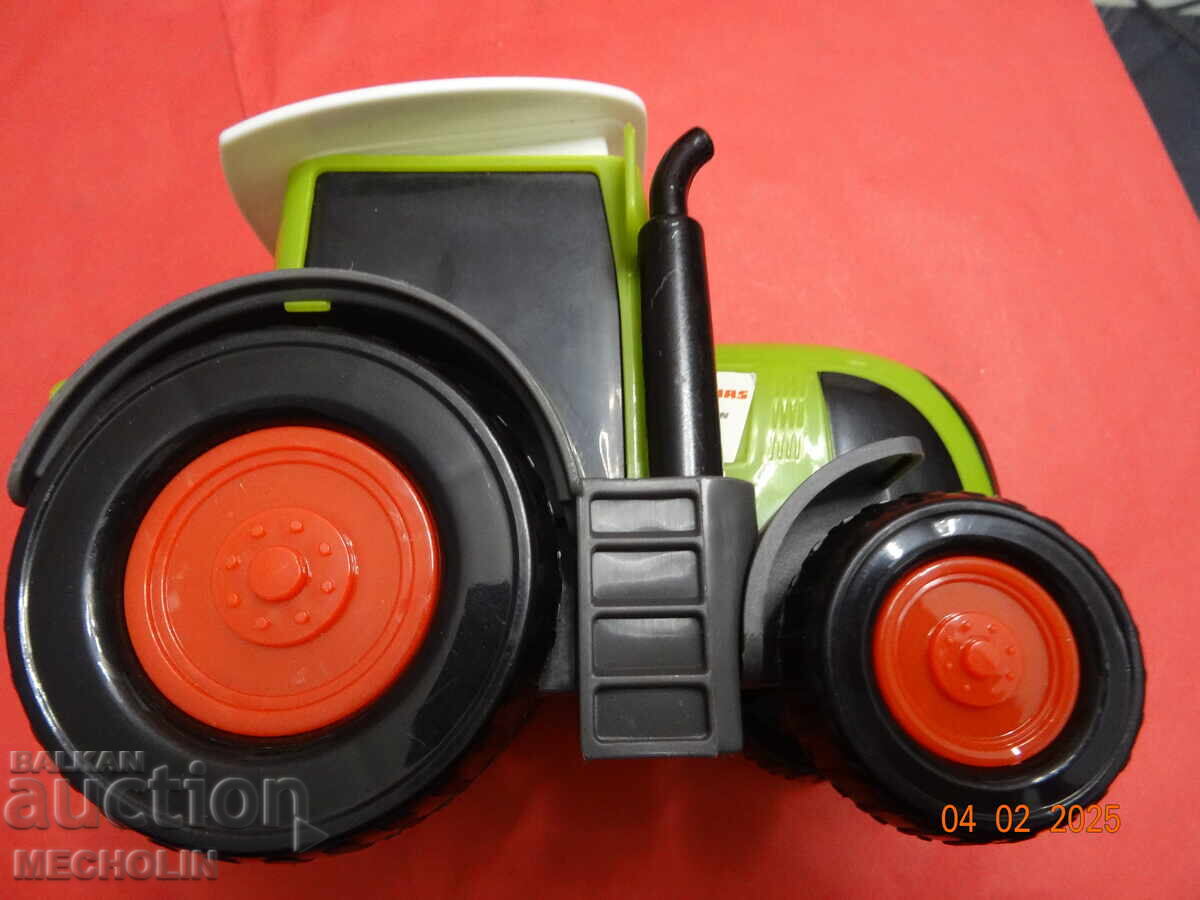 OLD RETRO TOY KLAAS TRACTOR with price 11.00 BGN | € 5.62