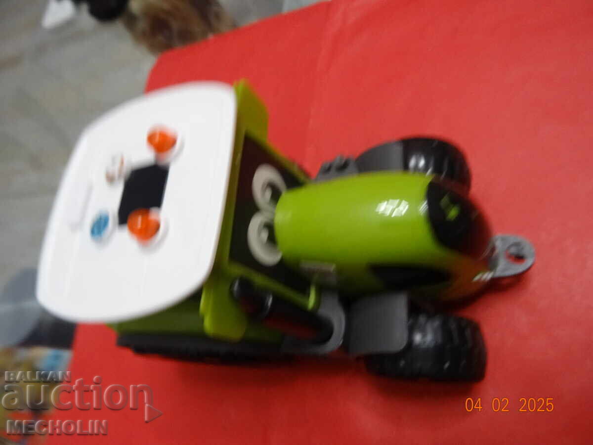 Delivery of OLD RETRO TOY KLAAS TRACTOR