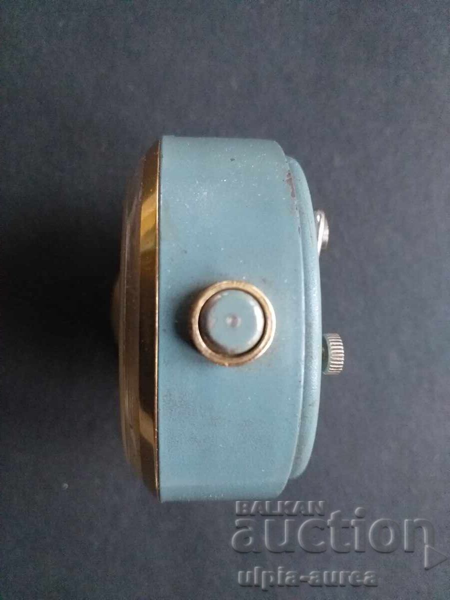 Auction  Social alarm clock