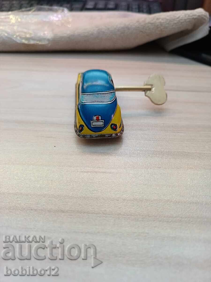 Доставка на Стара тенекиена соц. количка