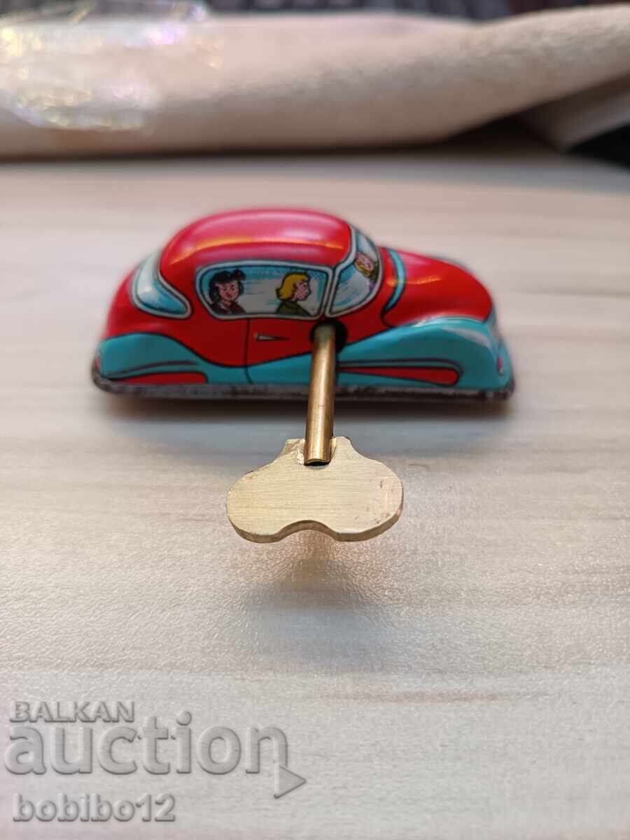 Old tin social cart Old tin social cart