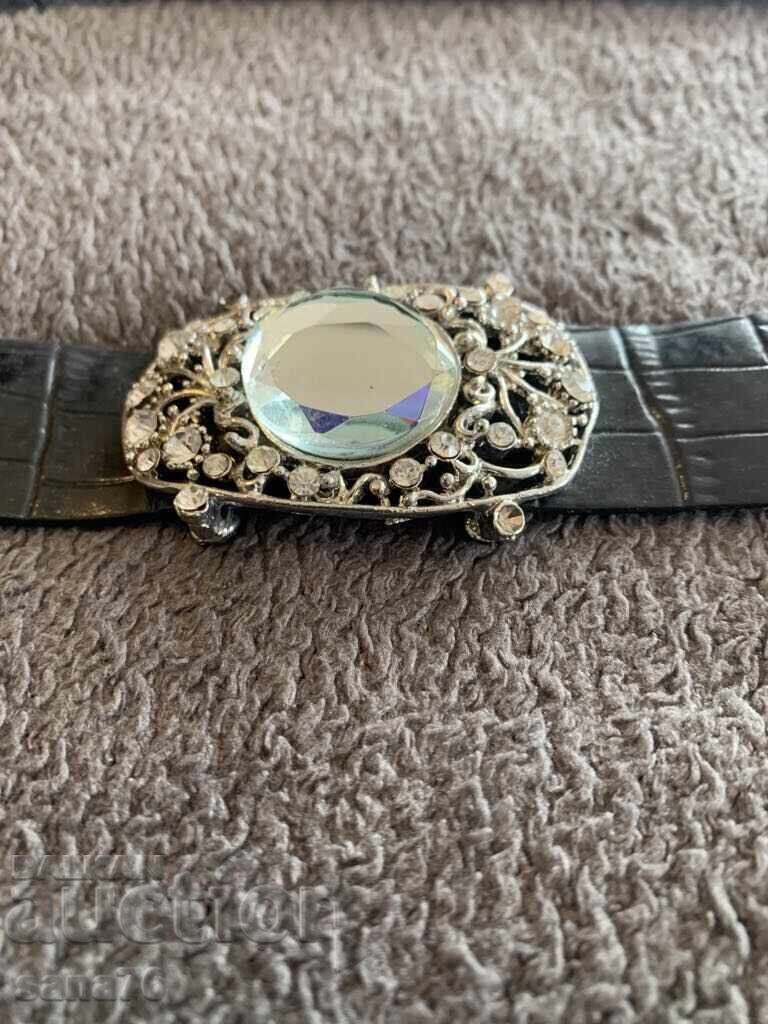 Beautiful new women's bracelet-8 with price 5.00 BGN | € 2.56 Beautiful new women's bracelet-8 with price 5.00 BGN | € 2.56