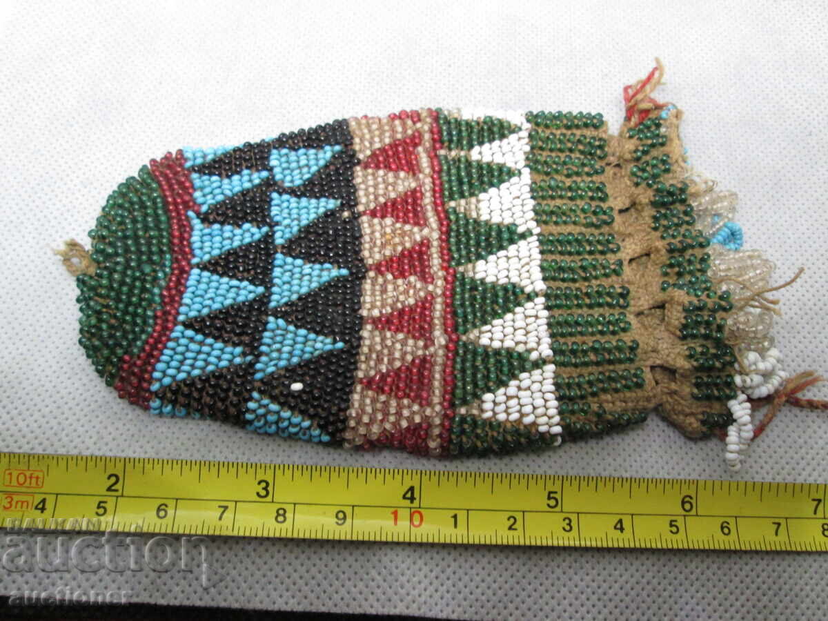 Δημοπρασία ΠΑΛΙΑ ΤΣΑΝΤΑ, ΠΟΥΓΚΙ ΜΕ ΧΑΝΤΡΕΣ