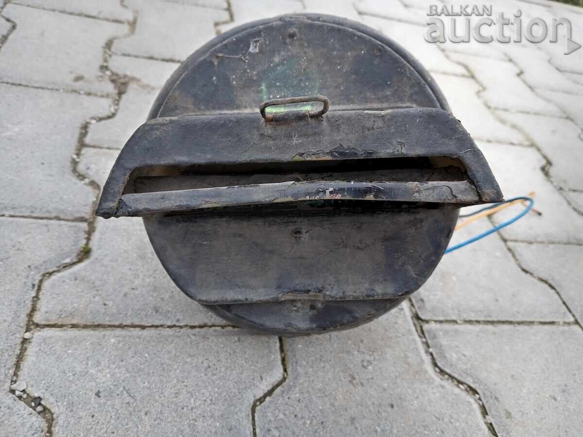 αντίκα στρατιωτικό τεθωρακισμένο φάρο μάχης με τιμή 41.00 BGN | € 20.96 αντίκα στρατιωτικό τεθωρακισμένο φάρο μάχης με τιμή 41.00 BGN | € 20.96