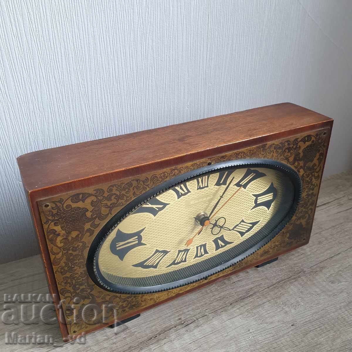 Παράδοση Ρολόι πορτοκαλί που λειτουργεί Παράδοση Ρολόι πορτοκαλί που λειτουργεί