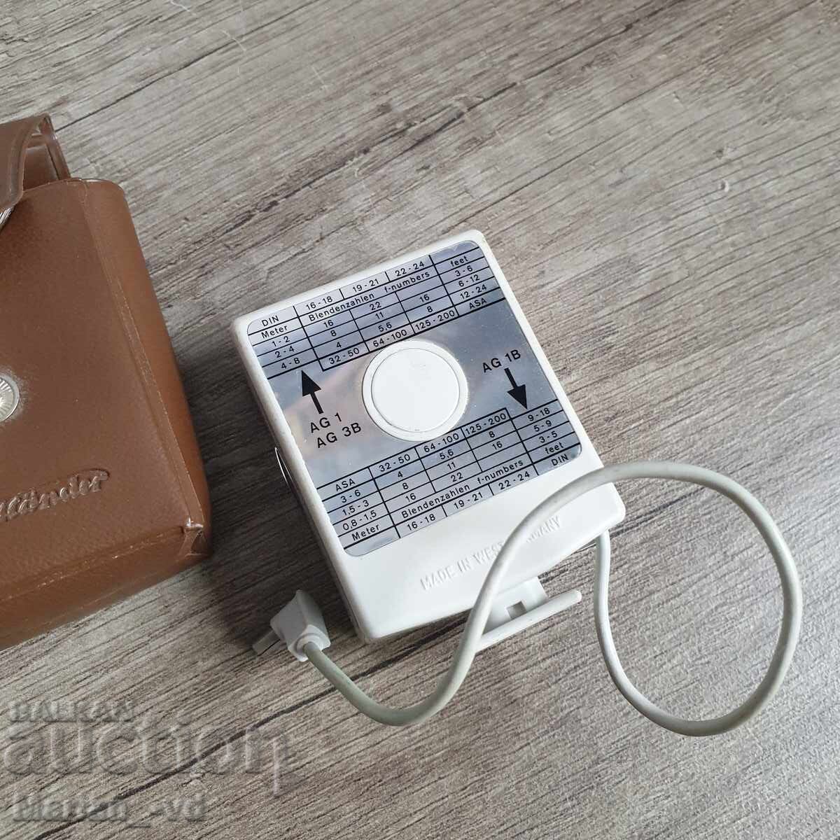 Auction Old lightning Auction Old lightning