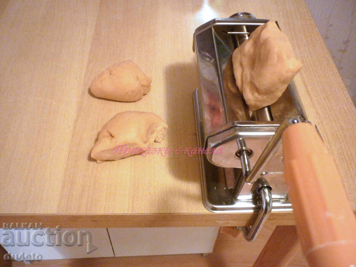 Aparat de paste pentru prepararea de paste proaspete de casa Inox. - 5