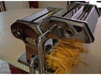 Pasta machine for making homemade fresh pasta Inox.