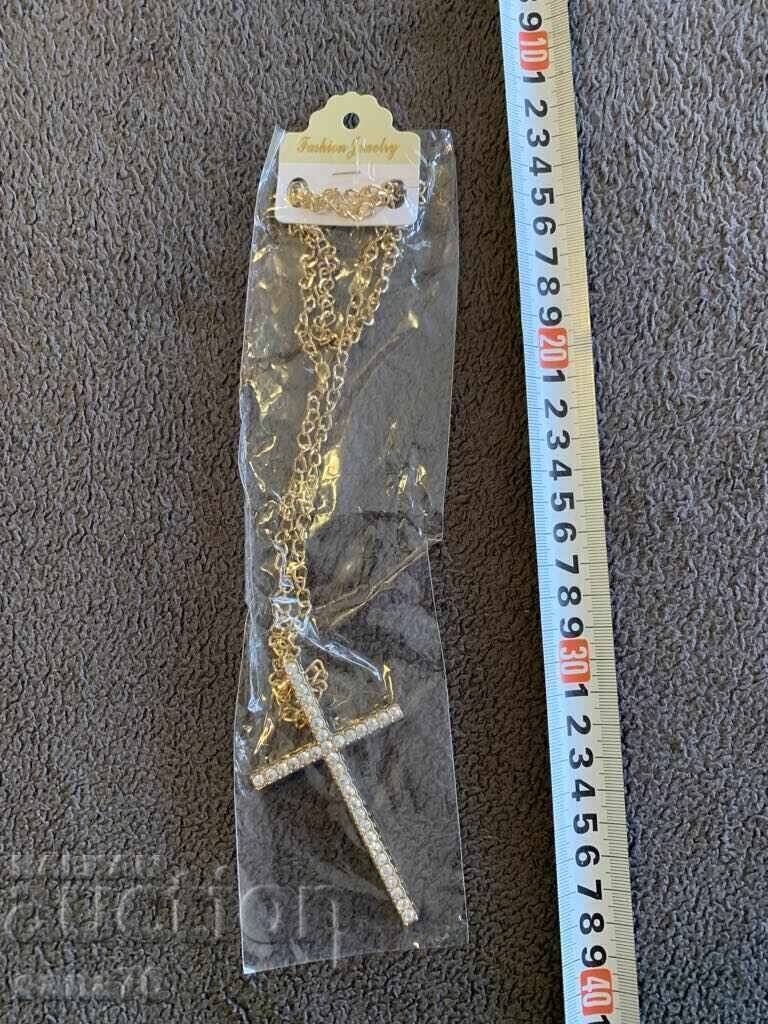 Красиво ново дамско колие-Кръст-10 с цена € 1.50 | 2.93 лв. Красиво ново дамско колие-Кръст-10 с цена € 1.50 | 2.93 лв.