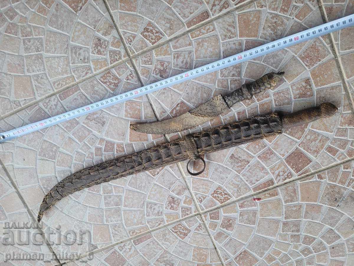 Knife, kama, dagger