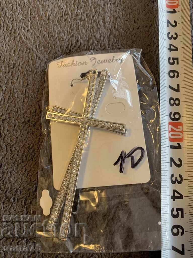 Beautiful new women's earrings with crosses-10