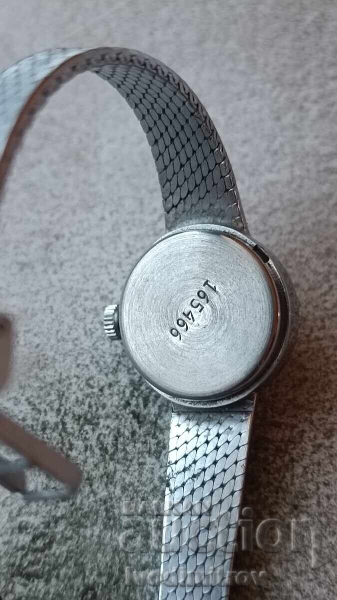 Delivery of Women's wristwatch CHAIKA 17 jewels 165466 Delivery of Women's wristwatch CHAIKA 17 jewels 165466