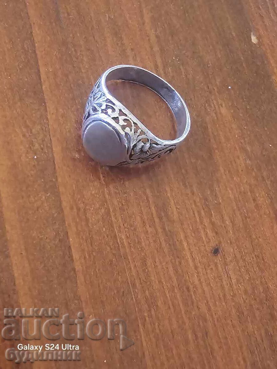 Delivery of Silver ring 925 19mm. Delivery of Silver ring 925 19mm.