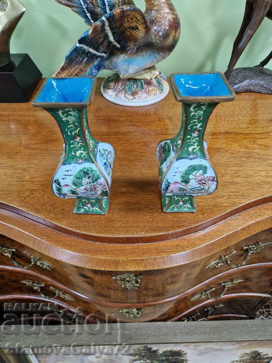 Auction Pair of rare antique Chinese Cloisonne vases - Markings Auction Pair of rare antique Chinese Cloisonne vases - Markings