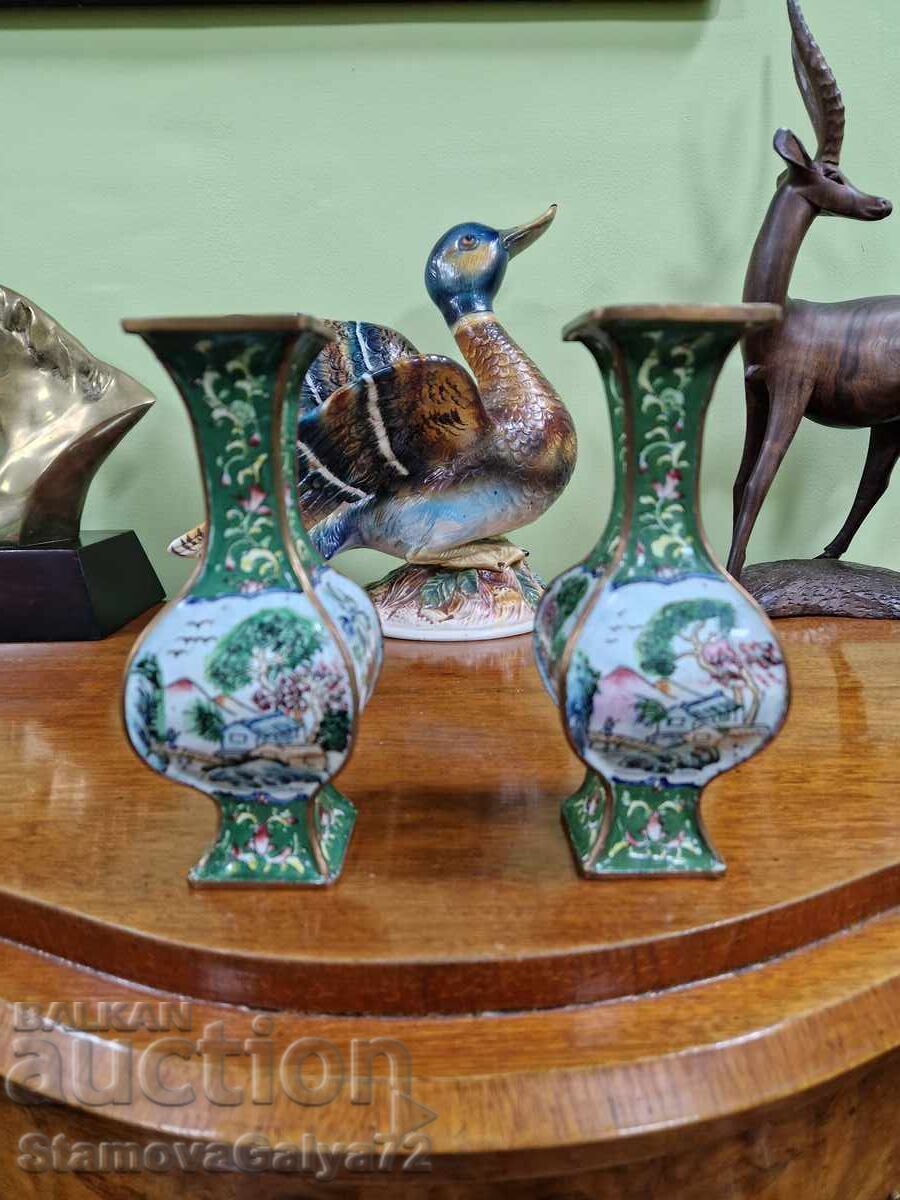 Pair of rare antique Chinese Cloisonne vases - Markings Pair of rare antique Chinese Cloisonne vases - Markings