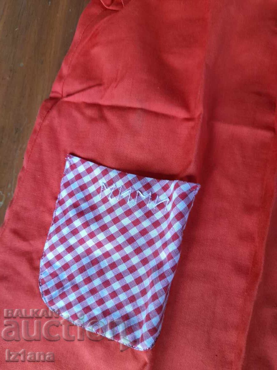 Delivery of Old kindergarten apron Delivery of Old kindergarten apron