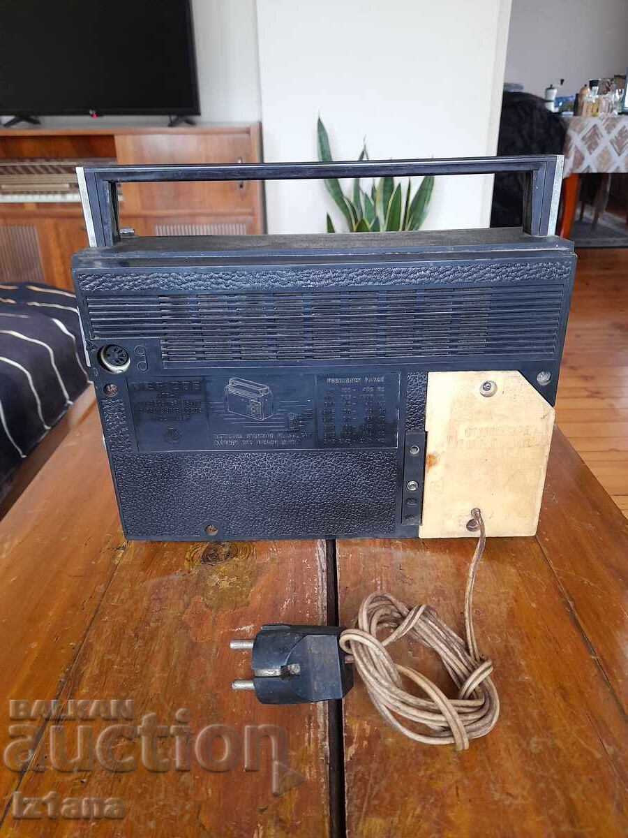 Auction Old Radio WEF, VEF 206 Auction Old Radio WEF, VEF 206