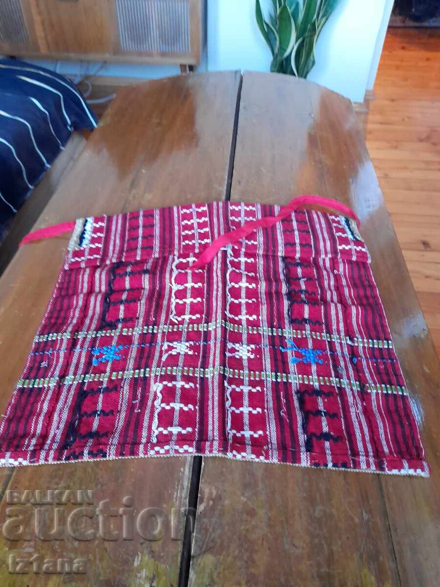 Delivery of Antique apron Delivery of Antique apron