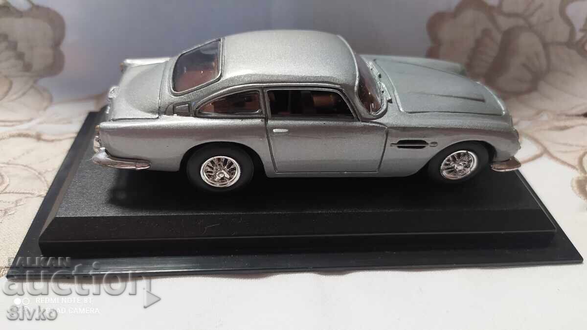 Auction ASTON MARTIN metal stroller Auction ASTON MARTIN metal stroller