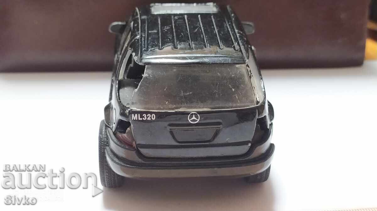 Livrarea Carucior Benz M. Class