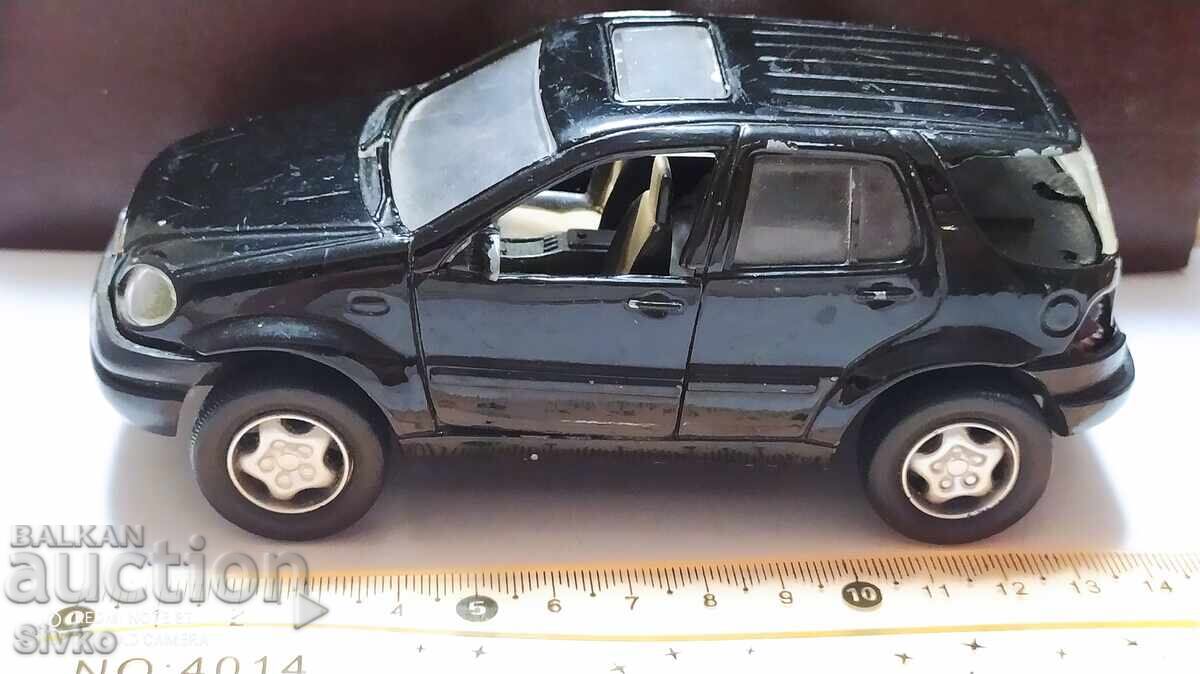 Carucior Benz M. Class