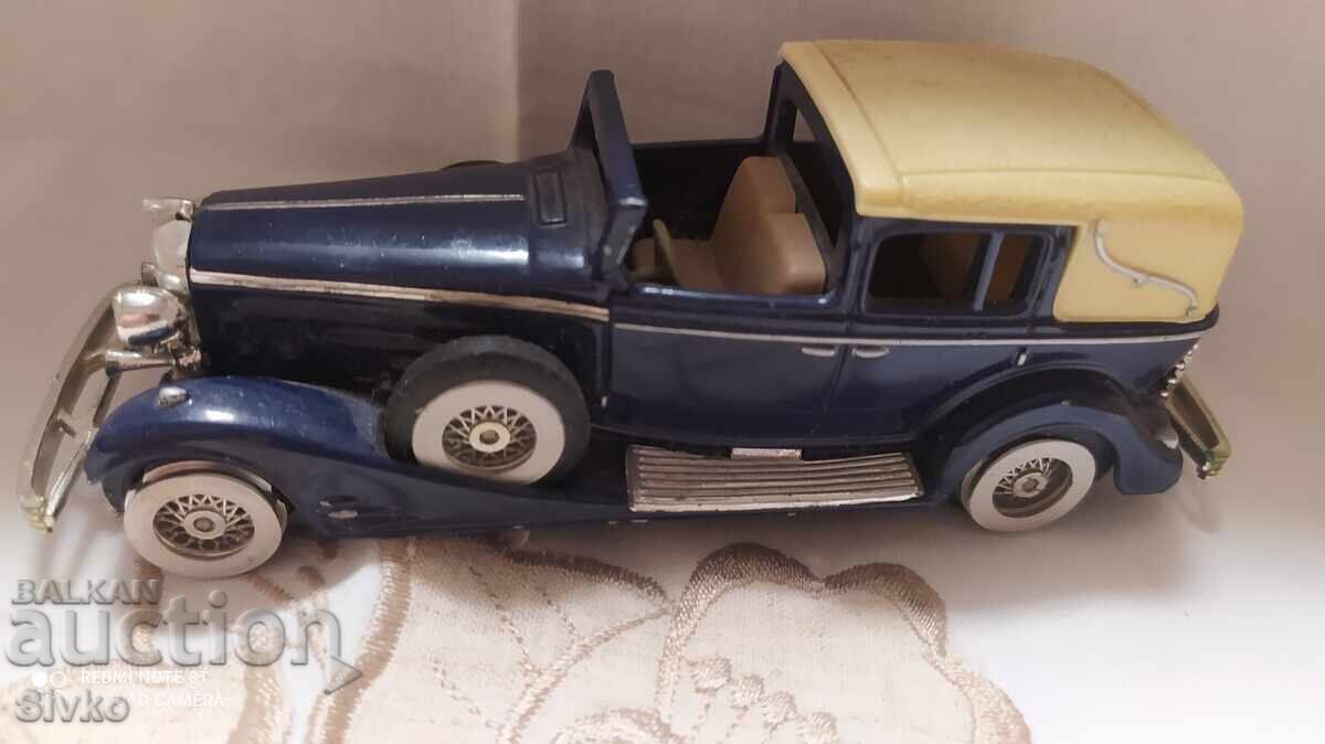 CADILLAC V16 1933 car CADILLAC V16 1933 car