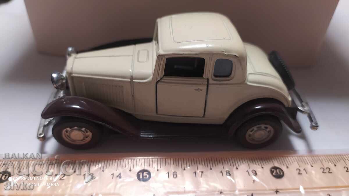 FORD COUPE stroller with price 14.99 BGN | € 7.66 FORD COUPE stroller with price 14.99 BGN | € 7.66