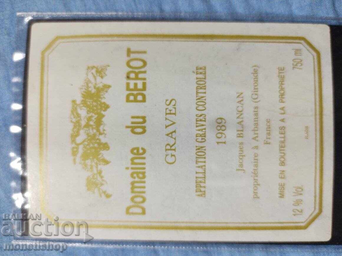 Delivery of We offer a large collection of wine and champagne labels Delivery of We offer a large collection of wine and champagne labels