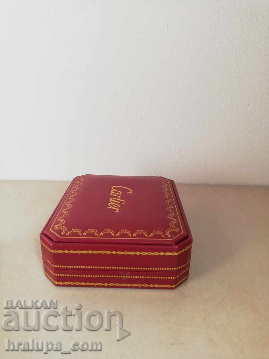 Livrarea Colier brățară cutie de bijuterii Cartier Livrarea Colier brățară cutie de bijuterii Cartier