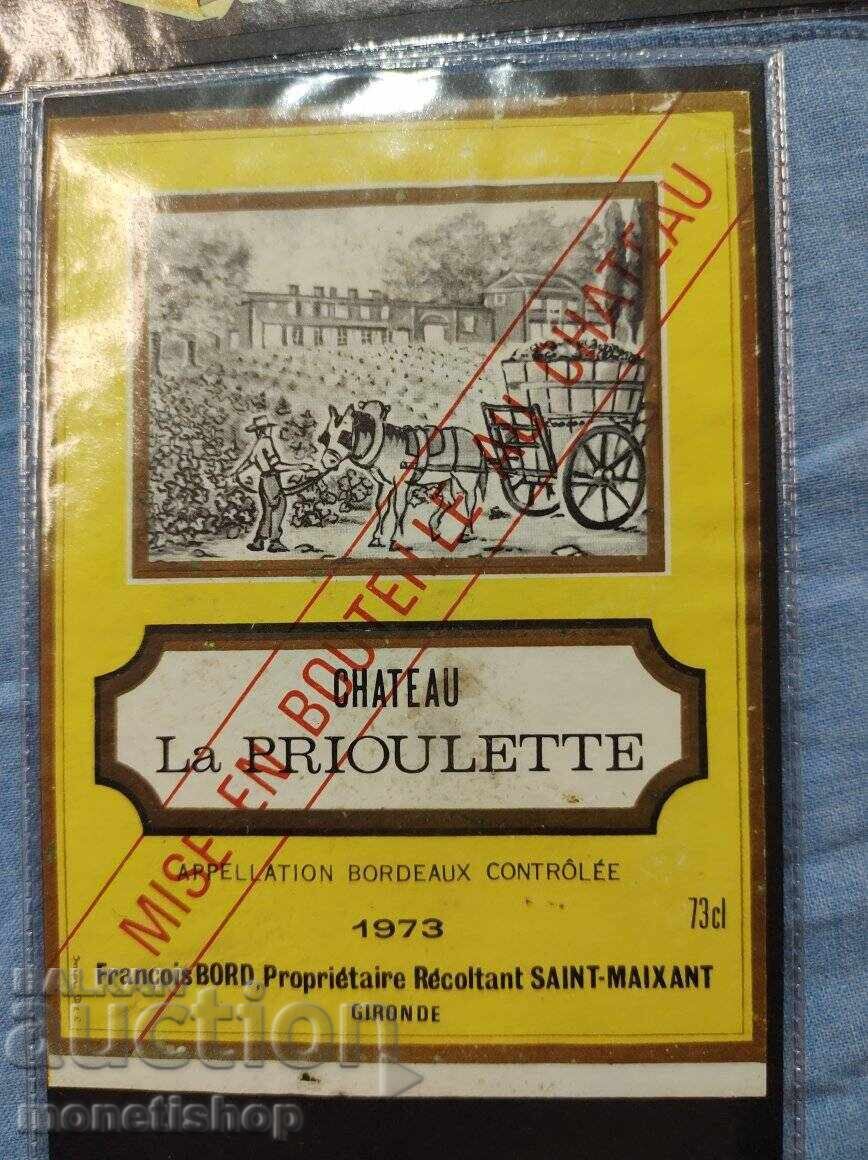 Delivery of We offer a large collection of wine and champagne labels Delivery of We offer a large collection of wine and champagne labels