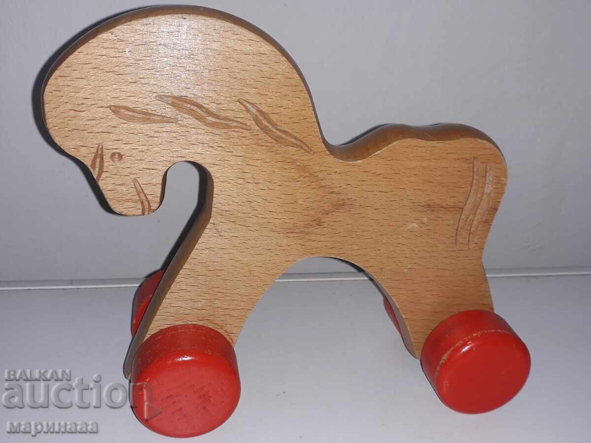 OLD HORSE. SOLID WOOD OLD HORSE. SOLID WOOD