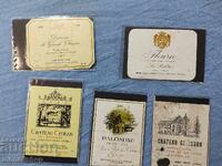 We offer a large collection of wine and champagne labels.