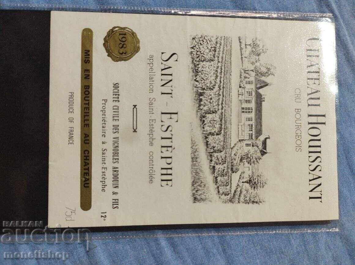 Delivery of We offer a large collection of wine and champagne labels Delivery of We offer a large collection of wine and champagne labels