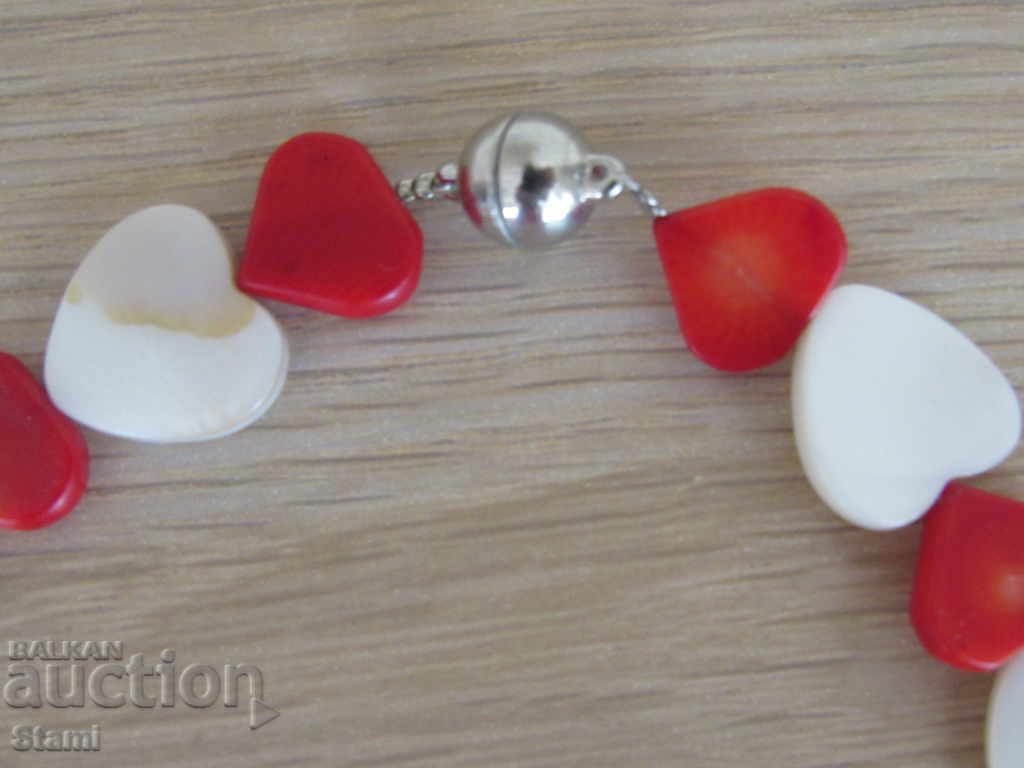Natural red coral and white mother-of-pearl necklace - 5 Natural red coral and white mother-of-pearl necklace - 5