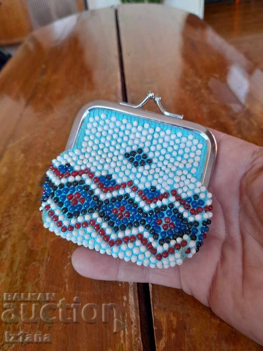 Auction  Old beaded purse
