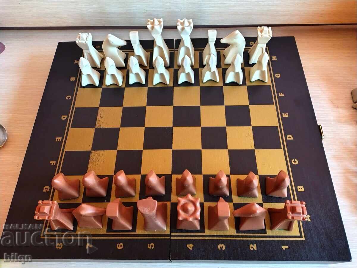 Licitație Interesant șah vechi, table Licitație Interesant șah vechi, table