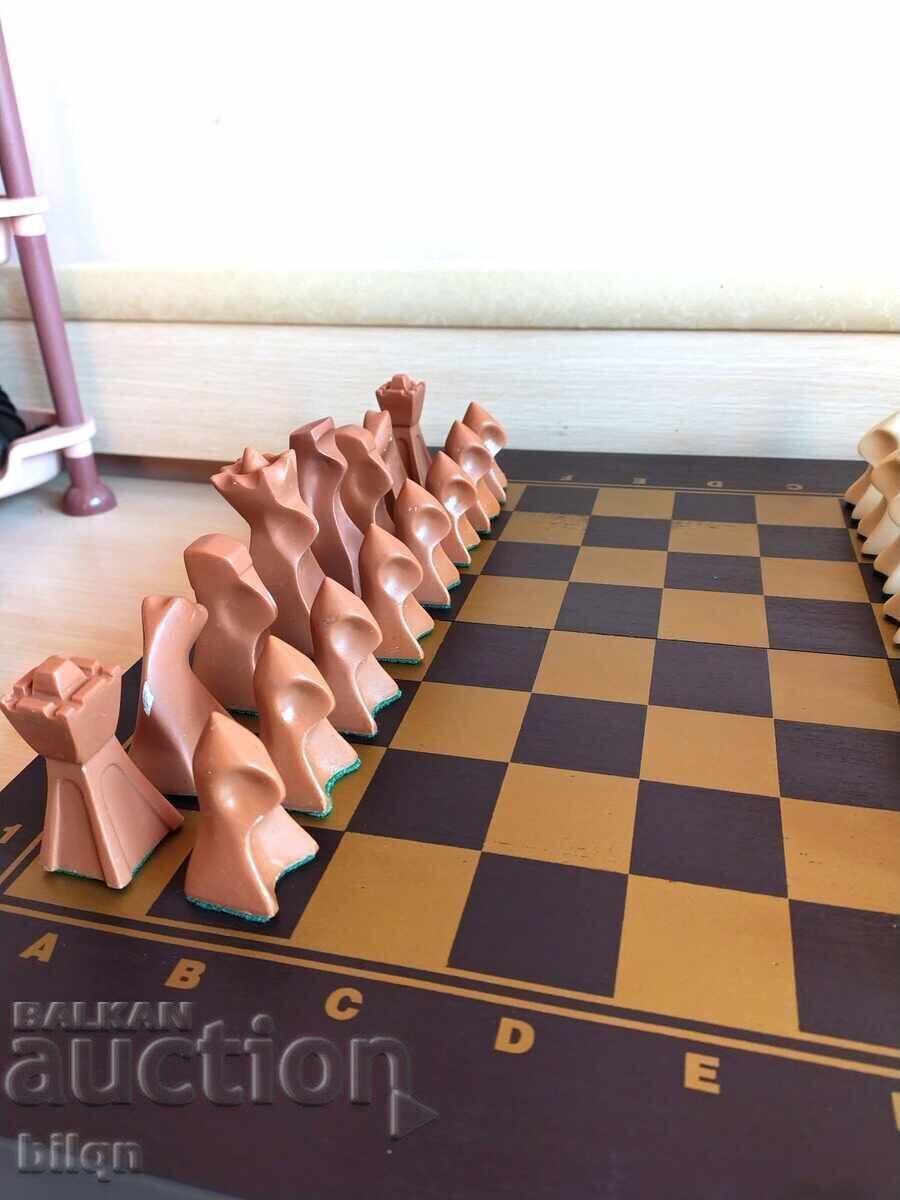 Livrarea Interesant șah vechi, table Livrarea Interesant șah vechi, table